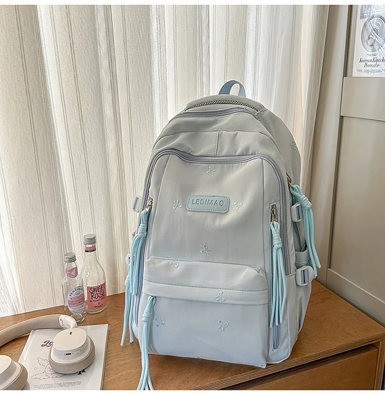 Schulrucksack mit besticktem Modedesign
