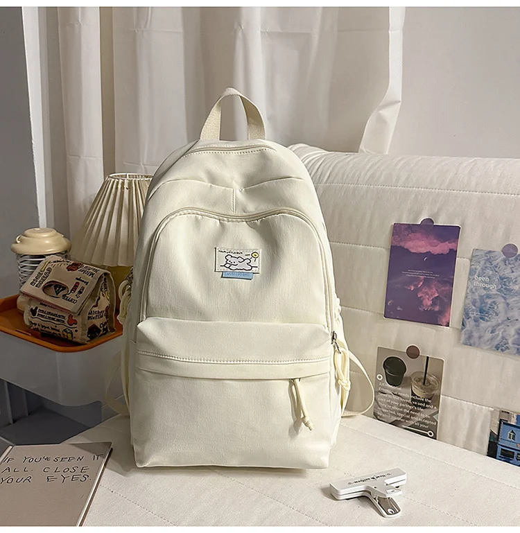 Lässiger Schulrucksack mit vielen Taschen