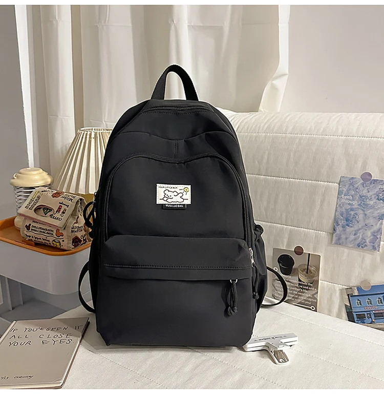 Lässiger Schulrucksack mit vielen Taschen