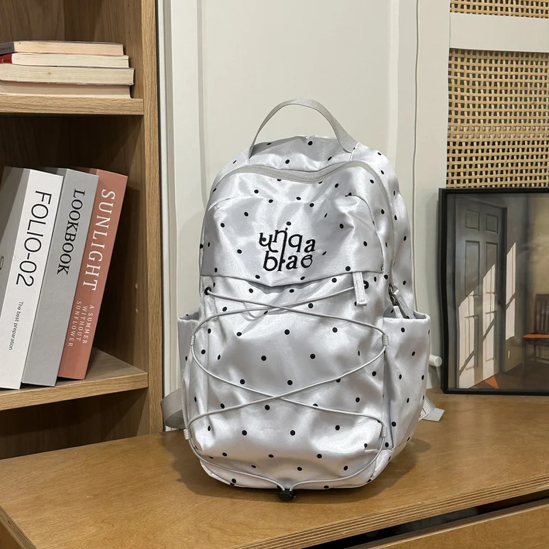 Eleganter Schulrucksack mit Polka Dots