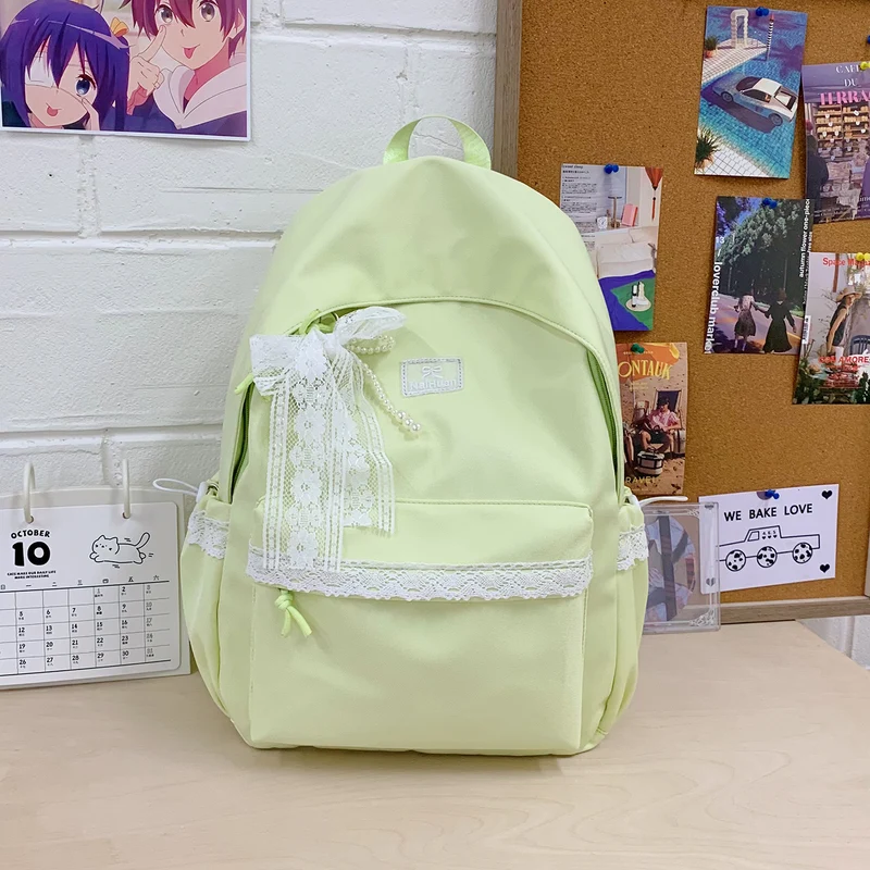 Eleganter Rucksack mit Spitzendetails