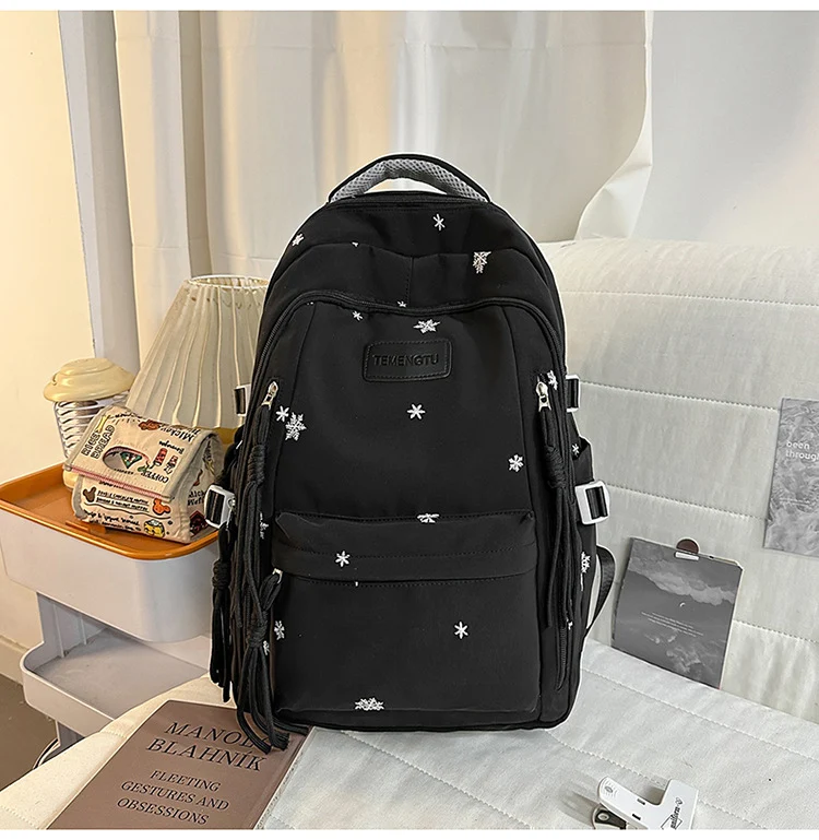 Eleganter bestickter Schulrucksack