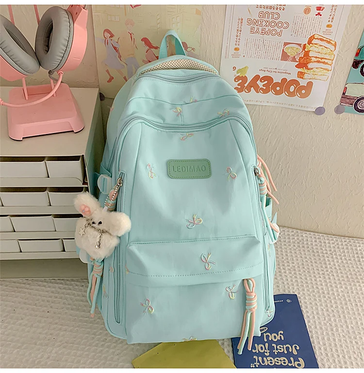 Niedlicher bestickter lässiger Schulrucksack