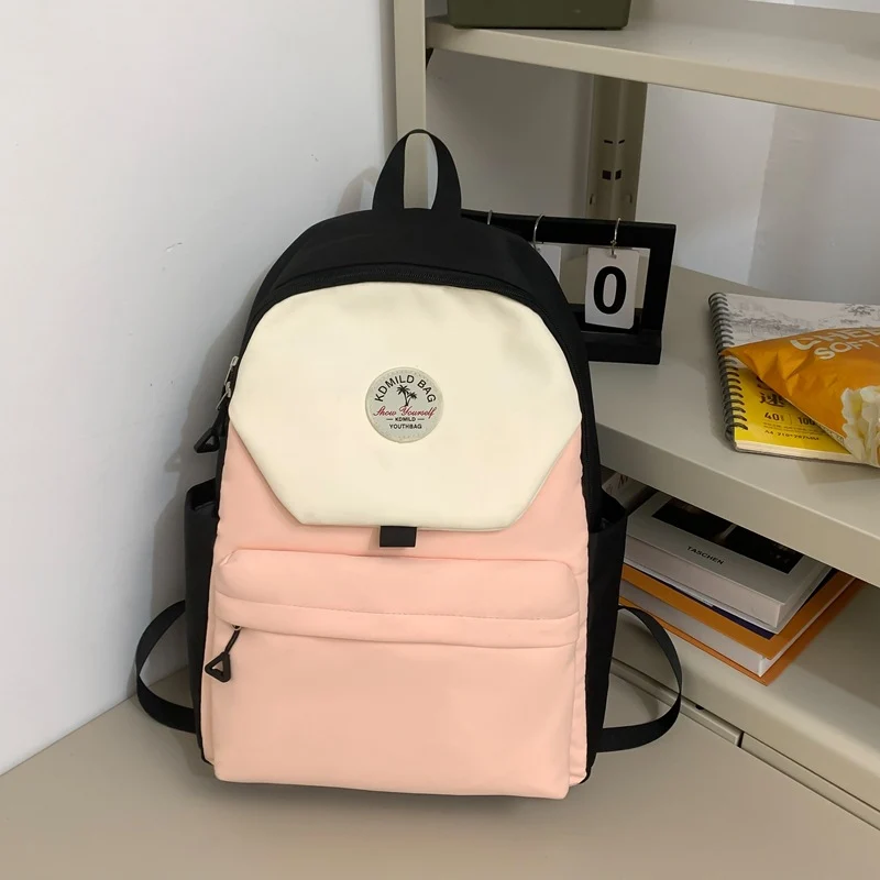 Lässiger leichter Schulrucksack mit mehreren Fächern
