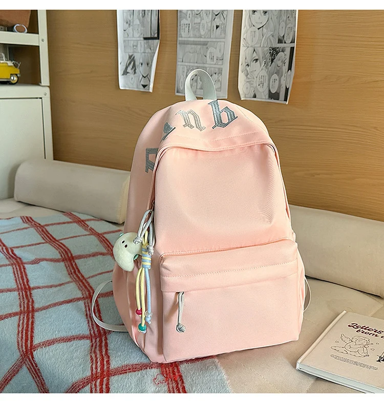 Leichter lässiger Schulrucksack