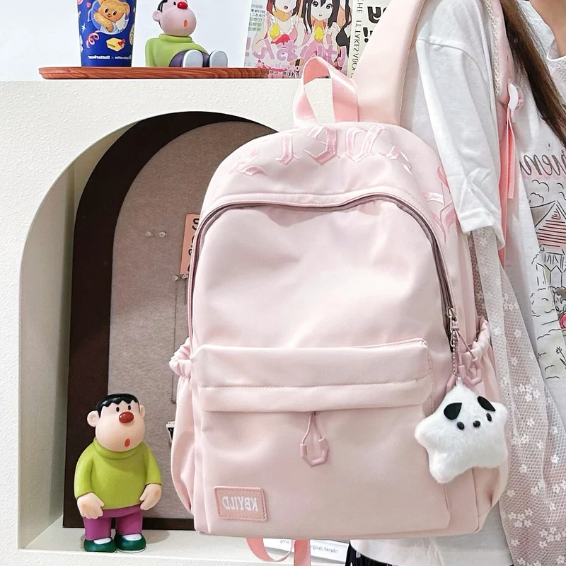 Lässiger Schulrucksack mit Grafikdesign