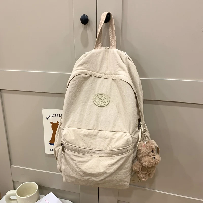 Lässiger funktionaler Schulrucksack