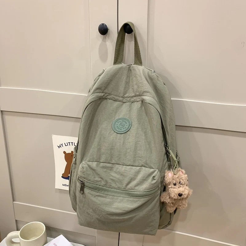 Lässiger funktionaler Schulrucksack