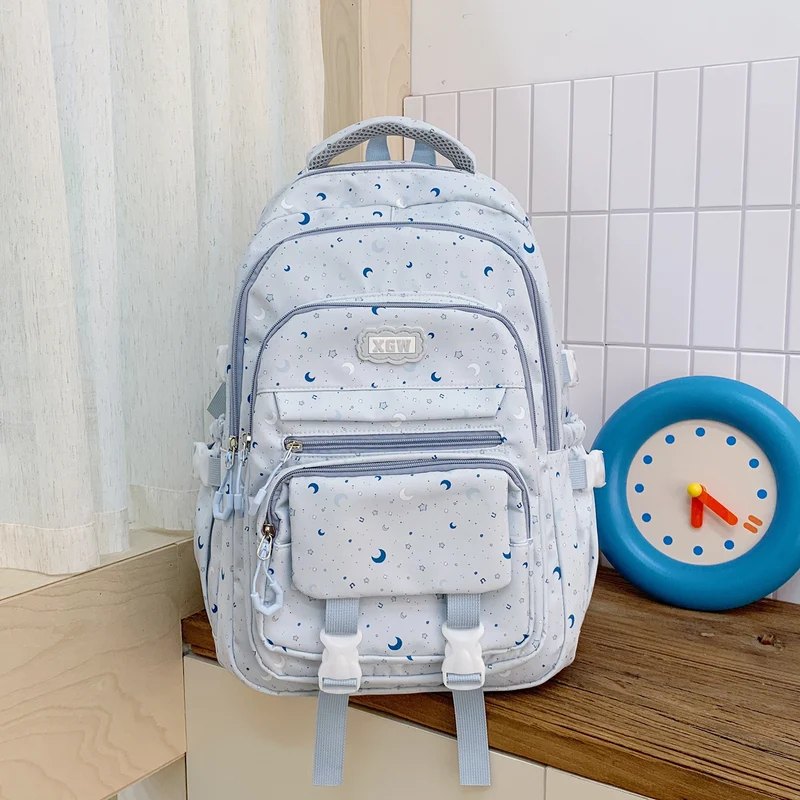 Design-optimierter Schulrucksack mit mehreren Fächern