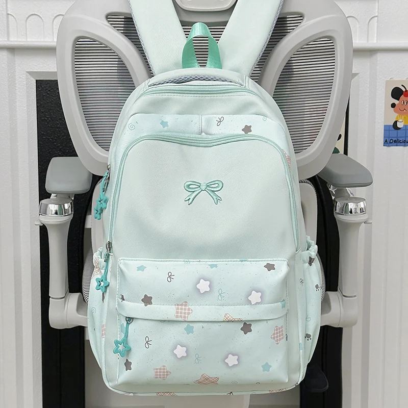 Niedlicher Schulrucksack mit Hasenmotiv und vielen Fächern