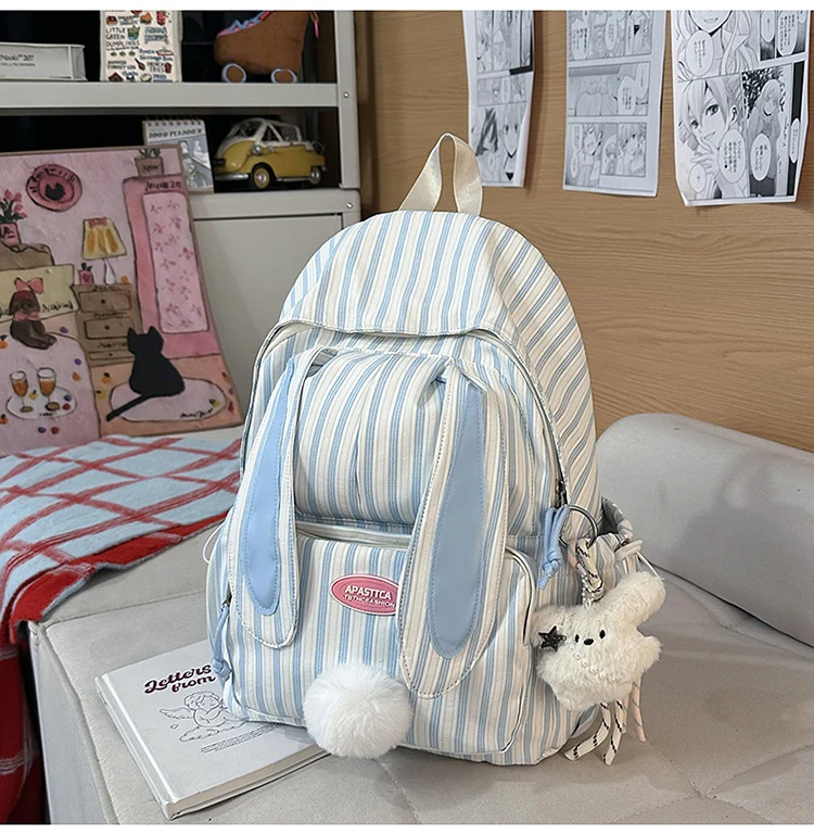 Niedlicher Schulrucksack im Hasenohren-Design
