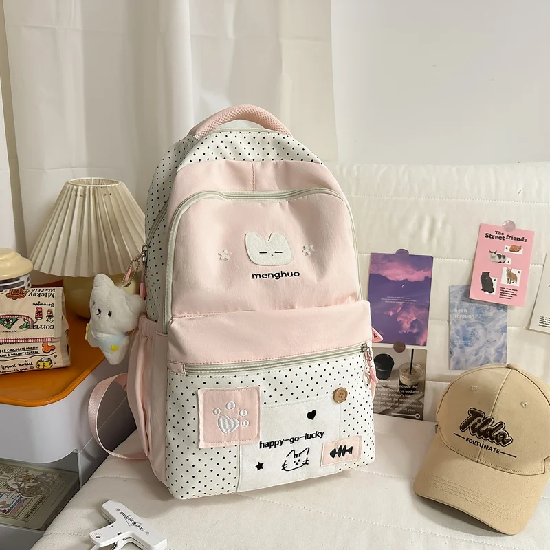 Leichter Schulrucksack mit niedlichem Charakter-Motiv