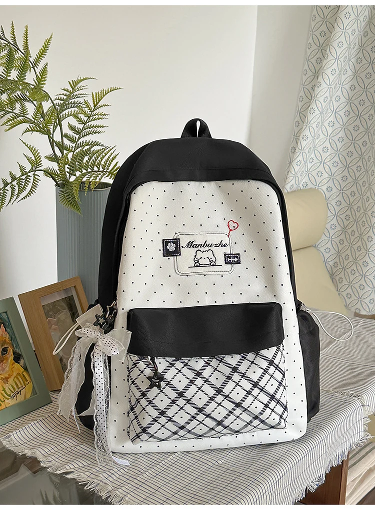 Charmante Schultasche mit Charakter-Motiv