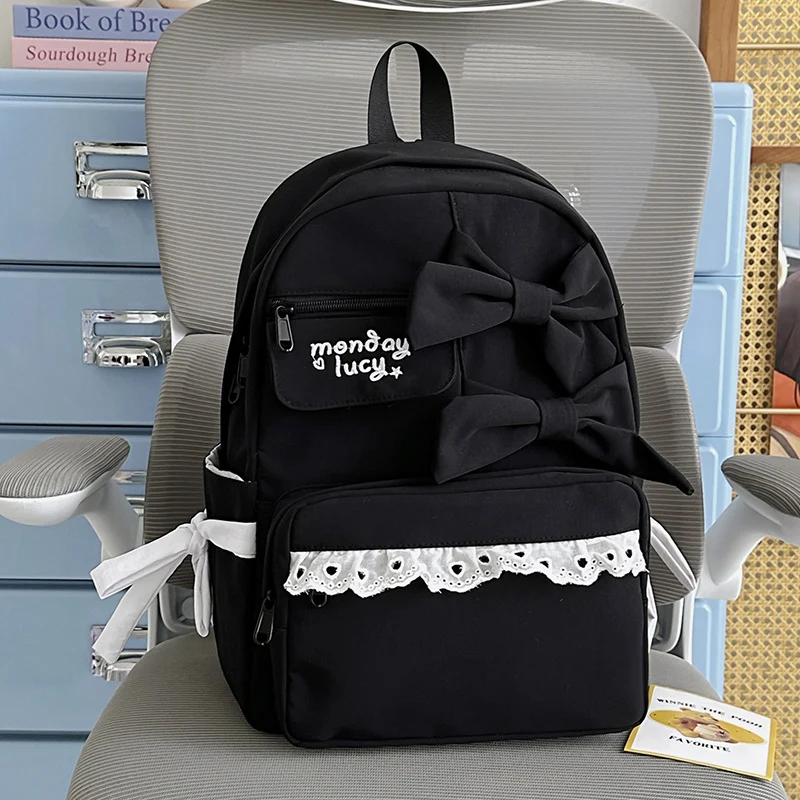 Niedlicher Schulrucksack mit Schleifendekoration
