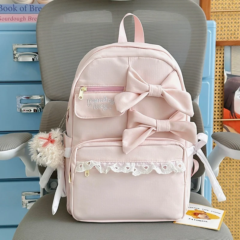 Niedlicher Schulrucksack mit Schleifendekoration