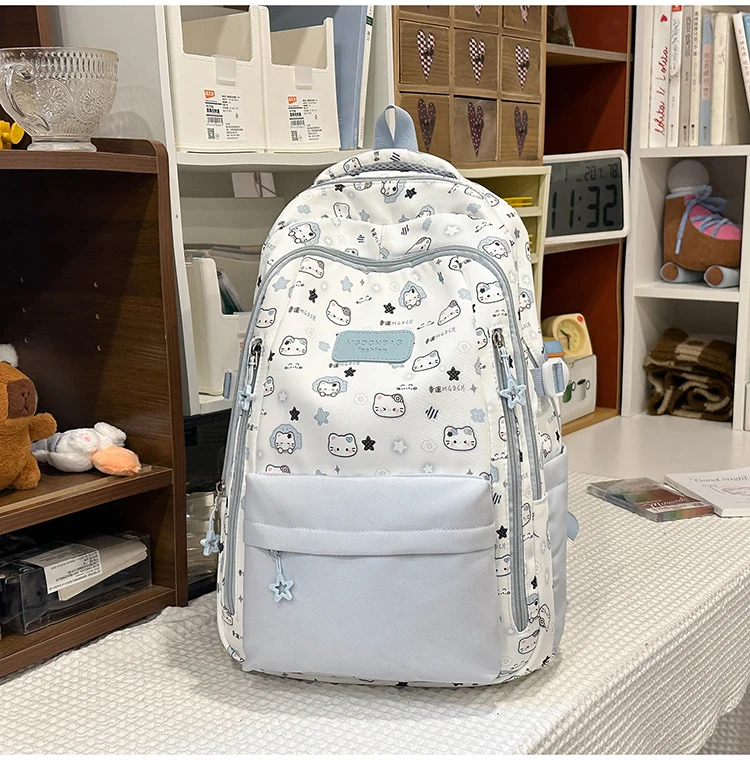 Niedlicher Schulrucksack im Charakter-Design