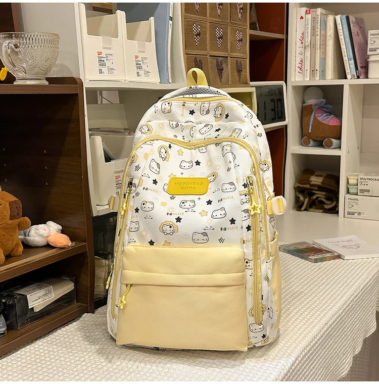 Niedlicher Schulrucksack im Charakter-Design