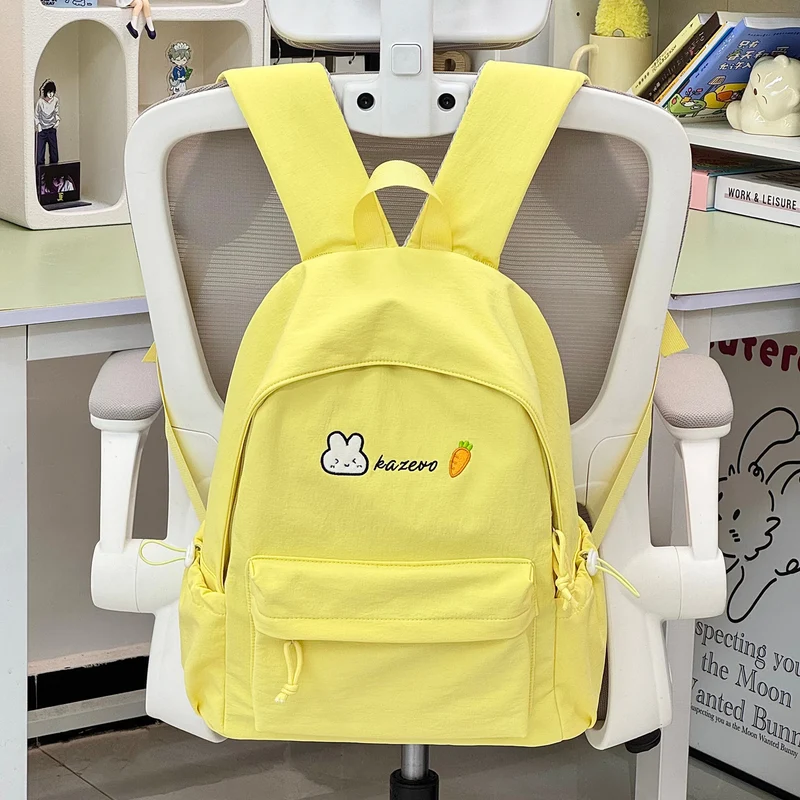 Klassischer Schulrucksack aus Canvas mit Charakter-Motiv