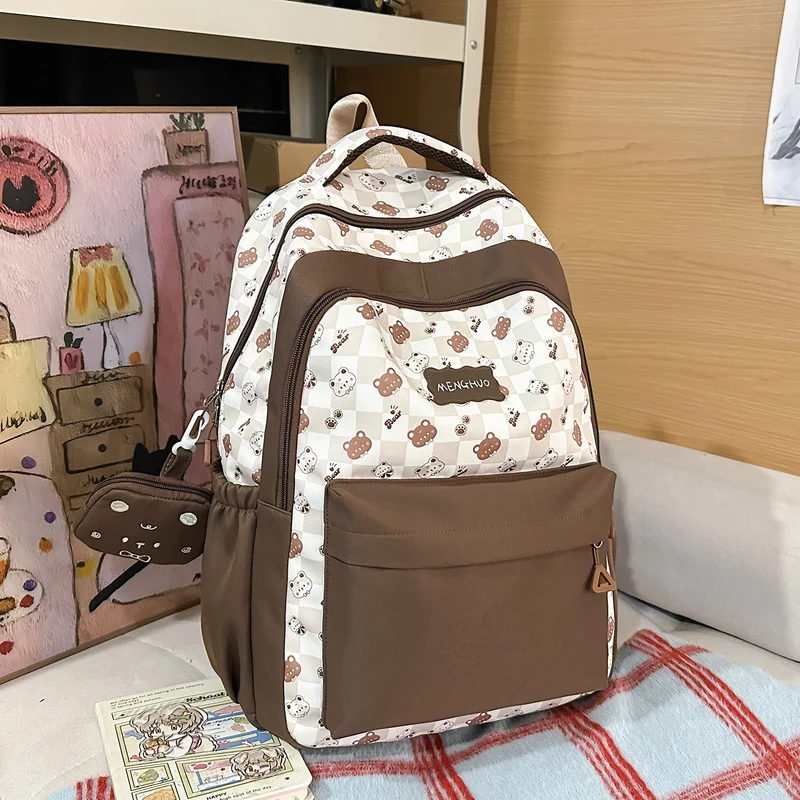 Schulrucksack im Cartoon-Stil mit vielen Taschen