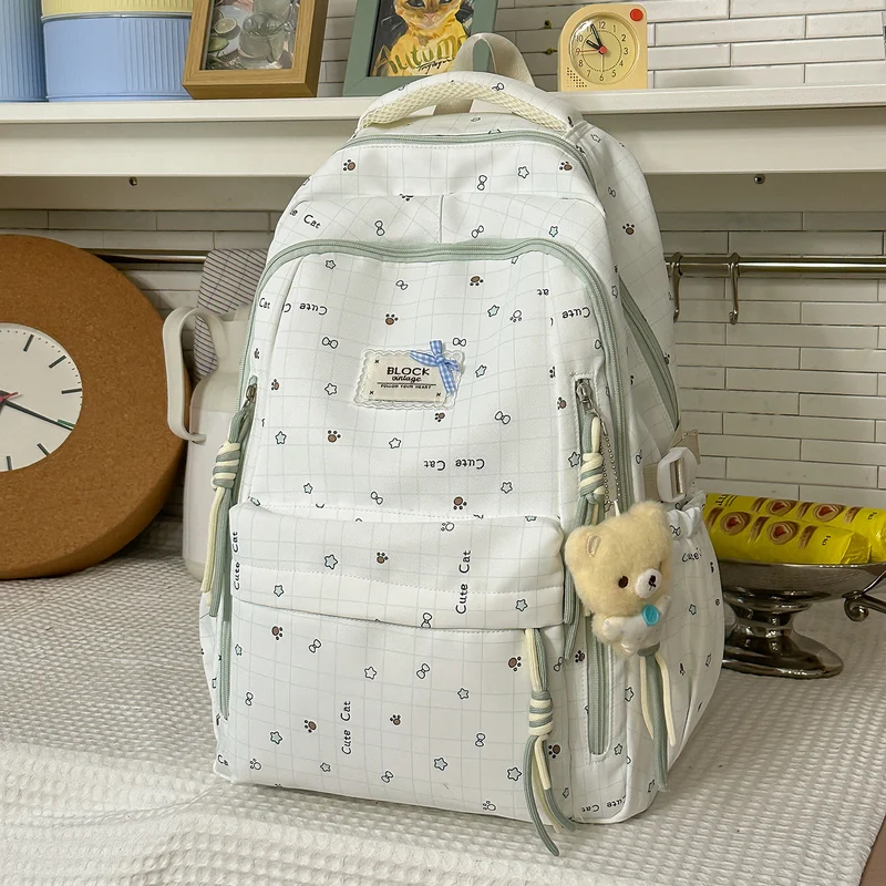 Niedlicher Schulrucksack mit Tiermuster