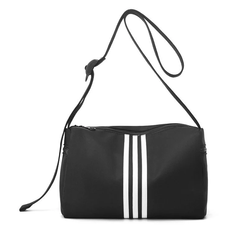 Sportliche Schultertasche Skanto