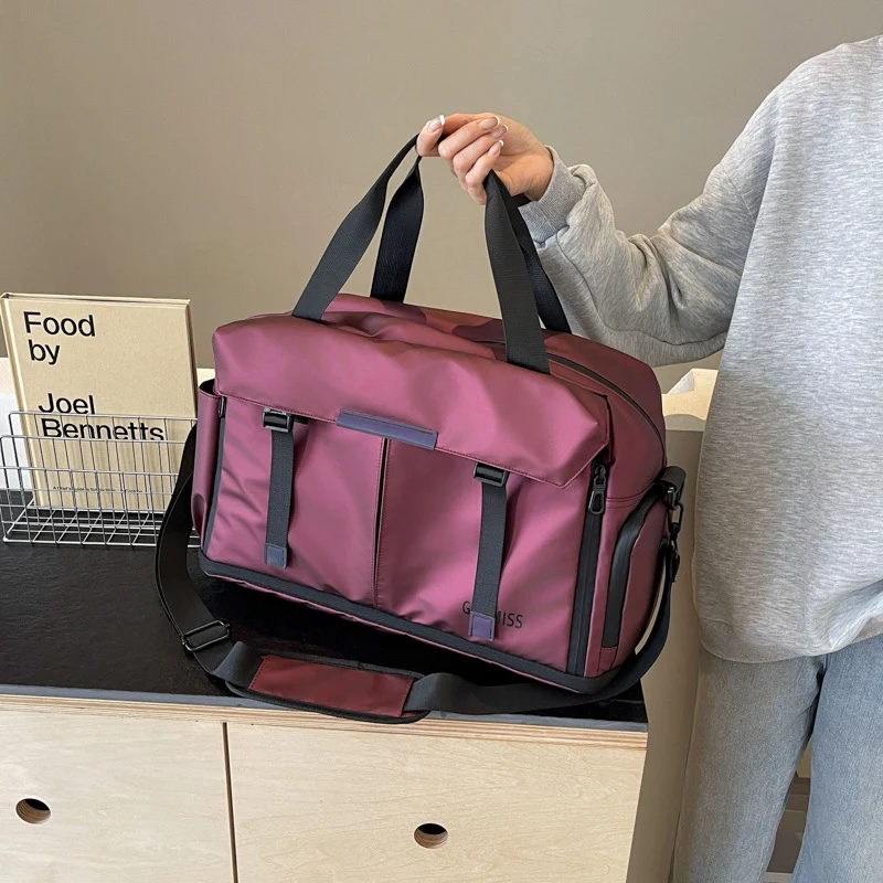 Sportliche Reisetasche mit verstellbarem Schultergurt Skanto