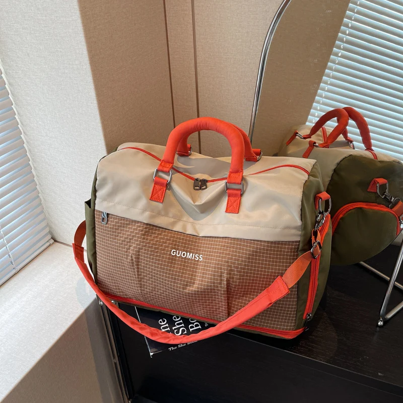 Sportliche Reisetasche mit verstärktem Schultergurt Skanto
