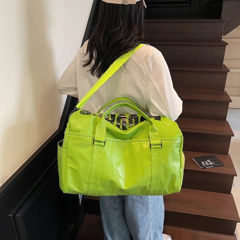 Sportliche Reisetasche mit verstärktem Boden Skanto