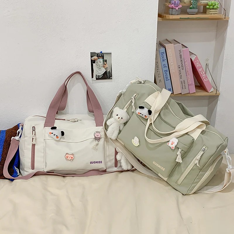 Sportliche Reisetasche mit verspieltem Design Skanto
