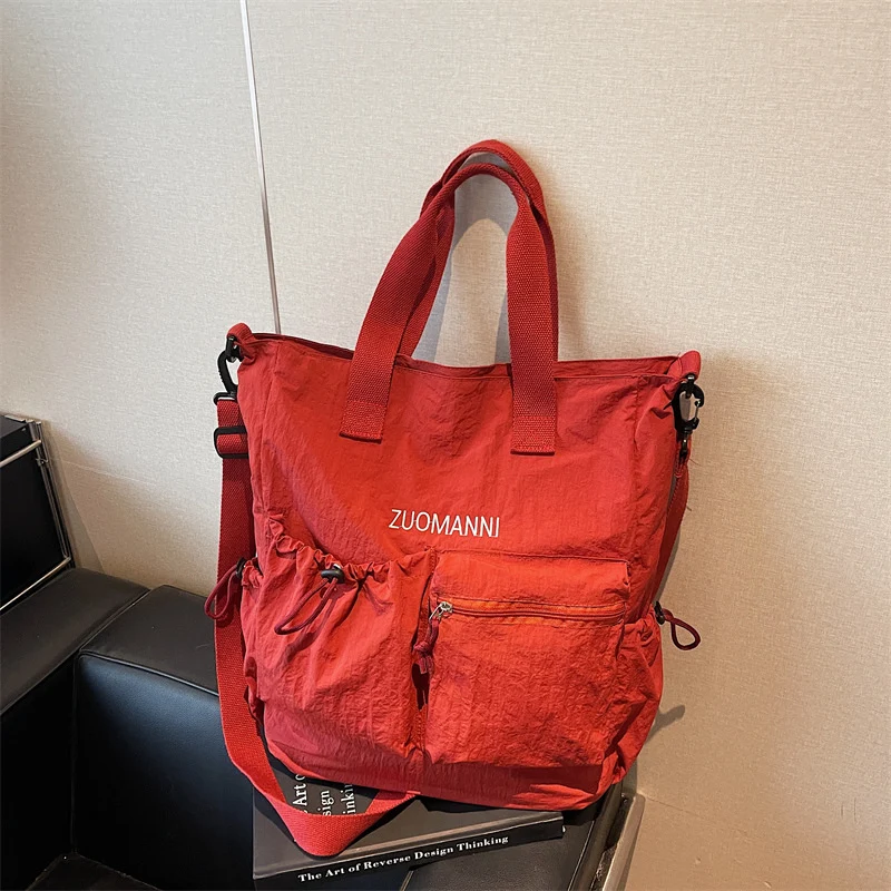 Trolleytasche mit multifunktionalen Außentaschen und verstellbarem Schultergurt Skanto