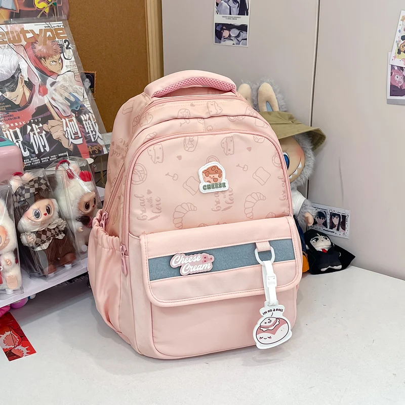 Coole Schultasche mit Grafik-Verzierung