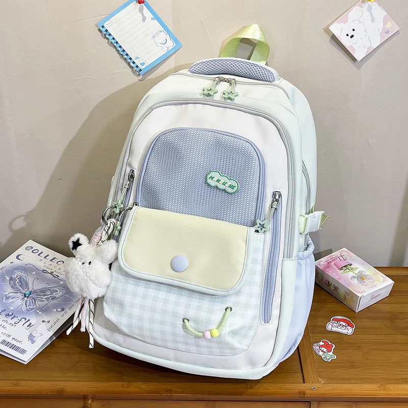Verspielter Schulrucksack mit Vichy-Muster