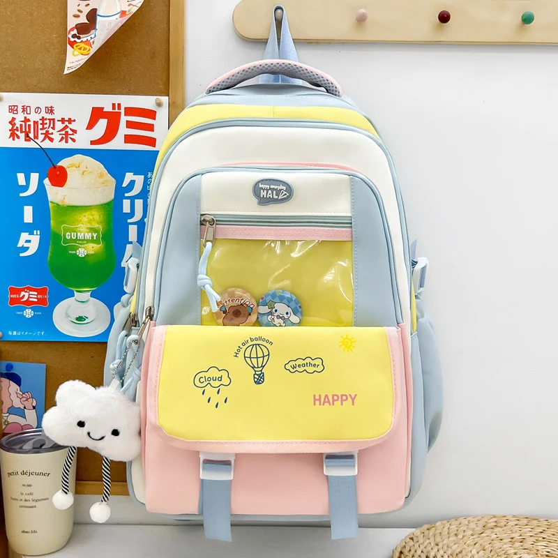 Niedlicher Schulrucksack mit Cartoon-Charakter