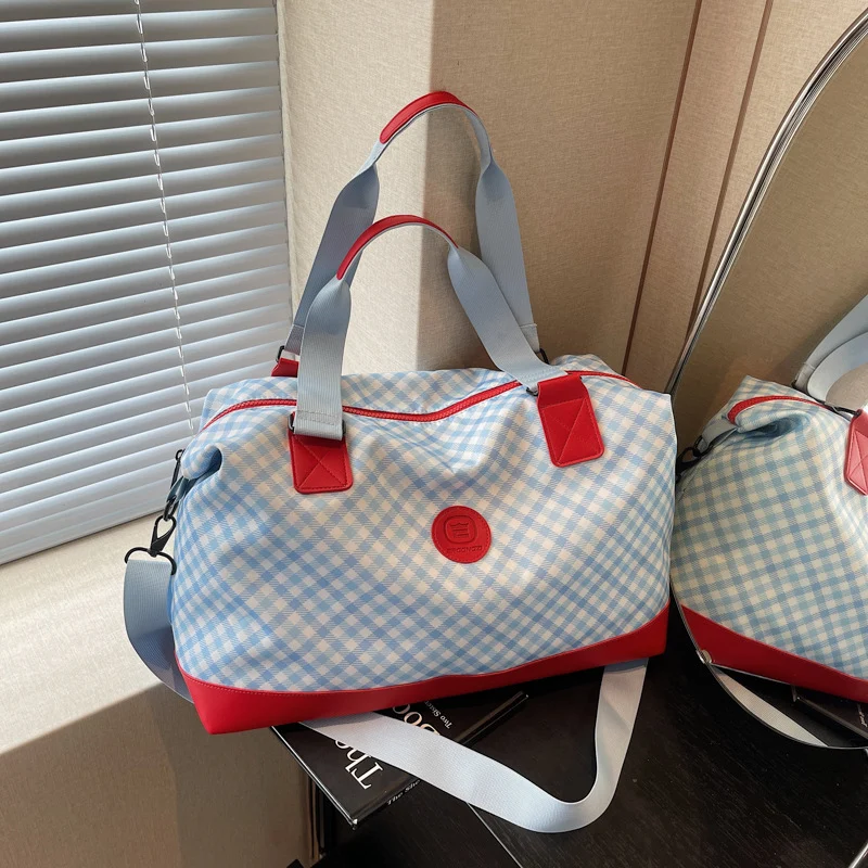 Sportliche Reisetasche mit strapazierfähiger Oberfläche Skanto