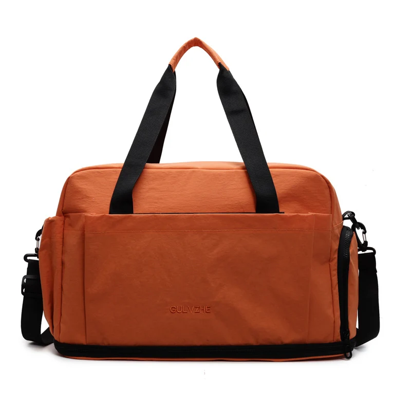 Sportliche Reisetasche aus strapazierfähigem und wasserabweisendem Material Skanto