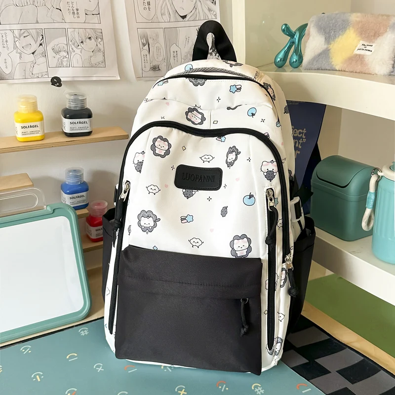Großvolumiger Schulrucksack im Cartoon-Stil