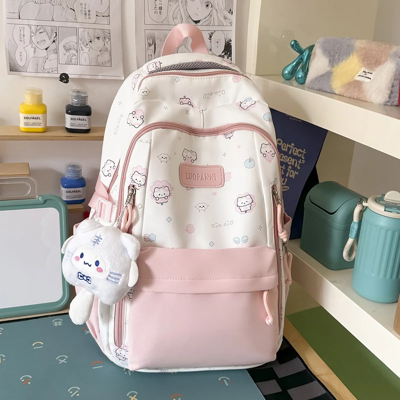 Großvolumiger Schulrucksack im Cartoon-Stil