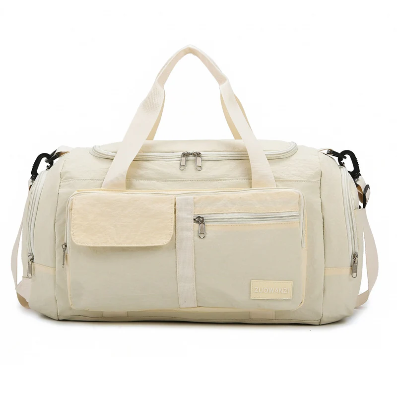 Sportliche Reisetasche mit praktischen Aufbewahrungslösungen Skanto