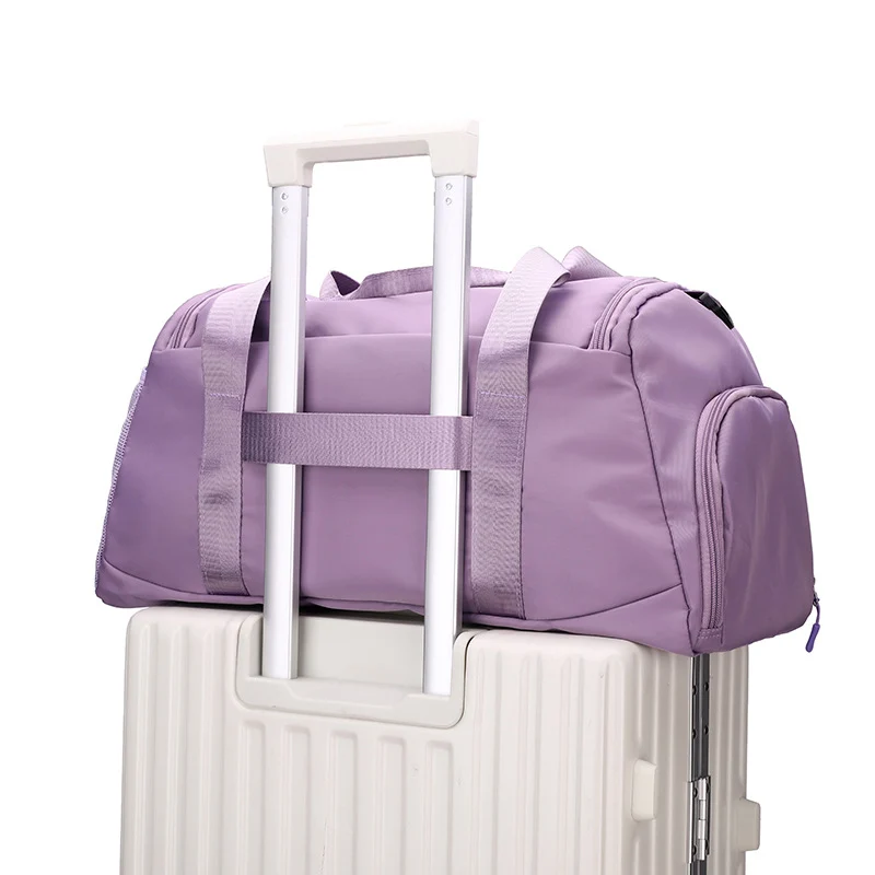 Sportliche Reisetasche mit multifunktionalem Innenfach Skanto