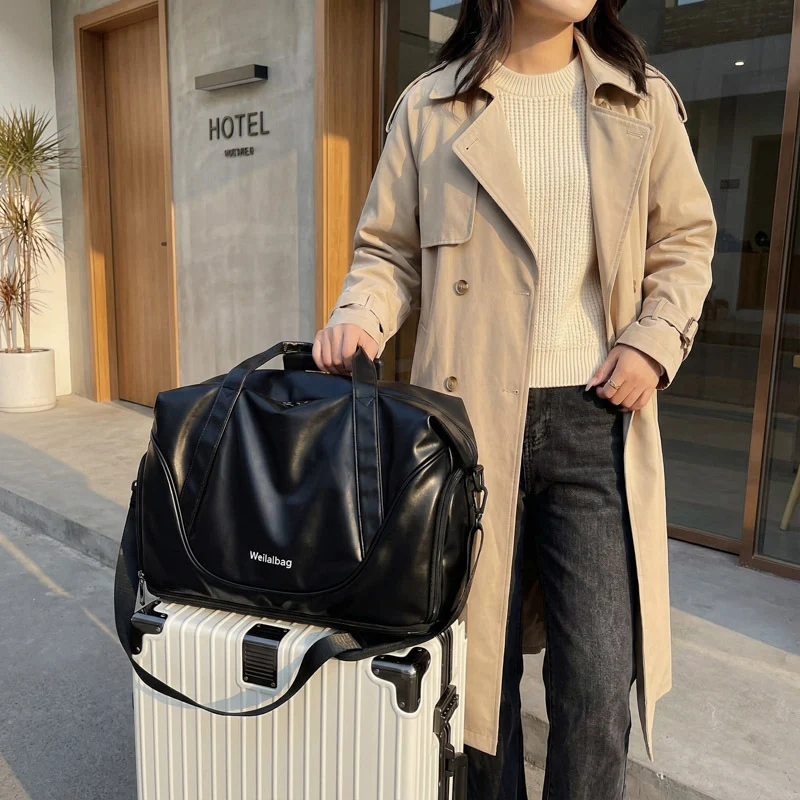 Stylische Sport- und Reisetasche Skanto