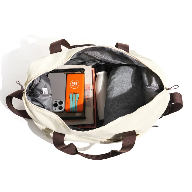 Sportliche Reisetasche mit mehreren funktionalen Fächern Skanto