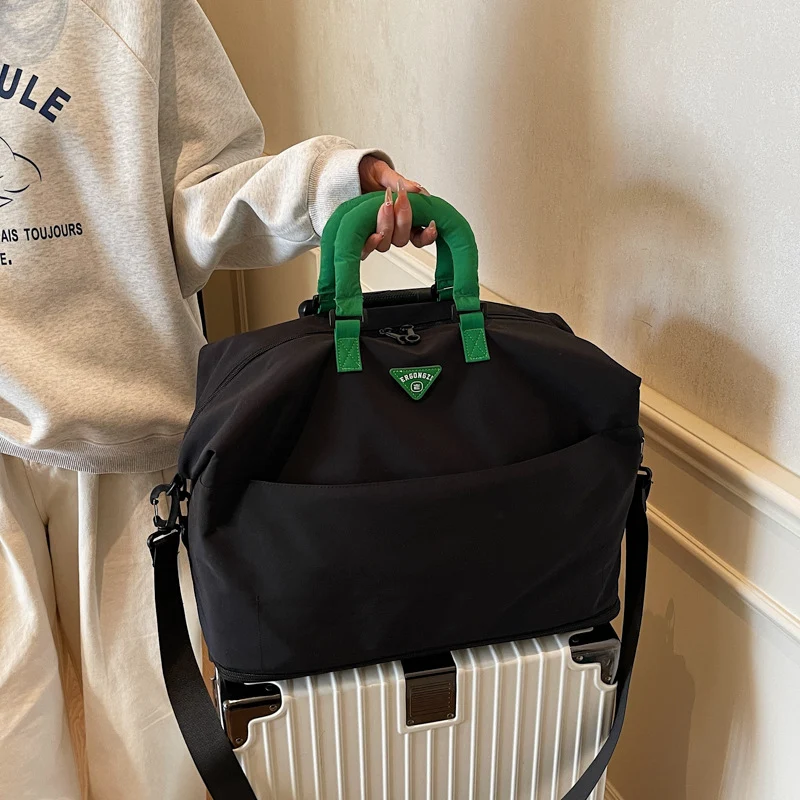 Multifunktionale Sport- und Reisetasche mit verstellbarem Gurt Skanto