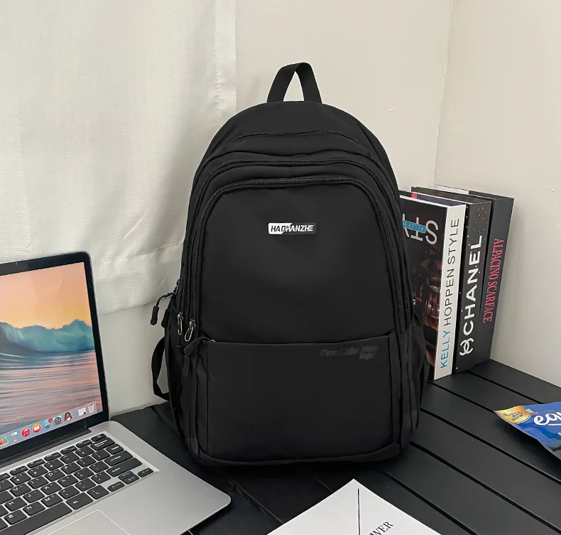 Laptop-Schulrucksack mit mehreren Fächern