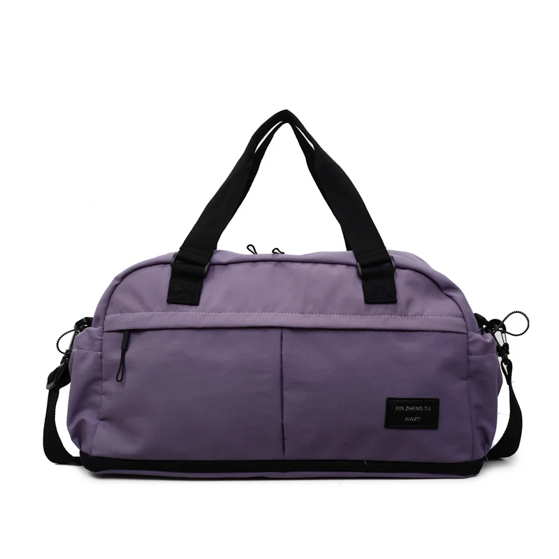Sportliche Reisetasche mit innovativen Fächern