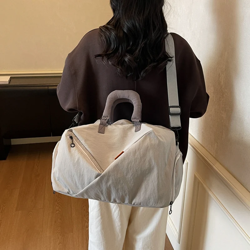 Sportliche Reisetasche mit innovativem Design Skanto