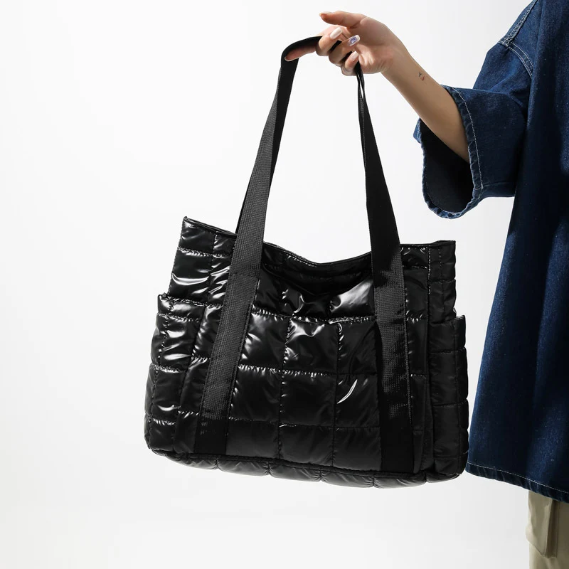 Praktische und stilvolle Tragetasche mit gepolstertem Design Skanto