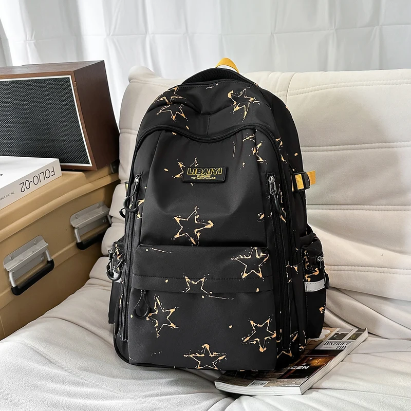Urbaner Minimalistischer Schulrucksack mit Sternenprint