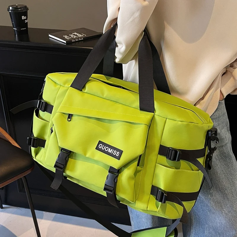 Multifunktionale Sport- und Reisetasche mit robustem Design Skanto