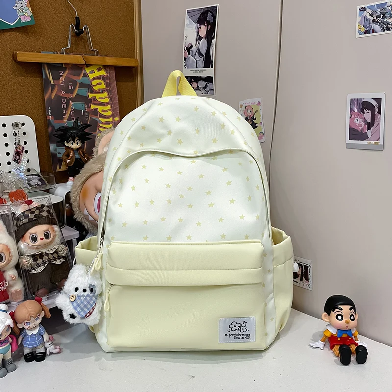 Leichter Schulrucksack mit Sternenmuster
