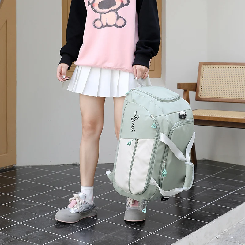 Sportliche Reisetasche mit Fächern Skanto